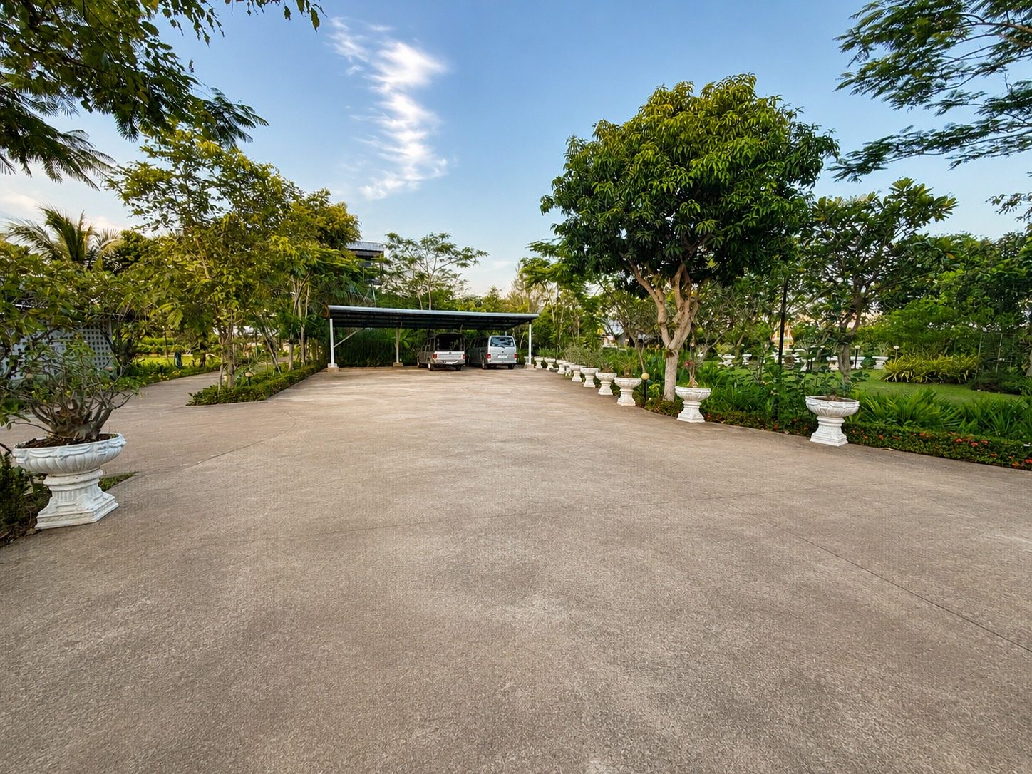 Garden drive
